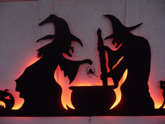 DIY Halloween Decorations, Ideas & Projects • The Budget Decorator