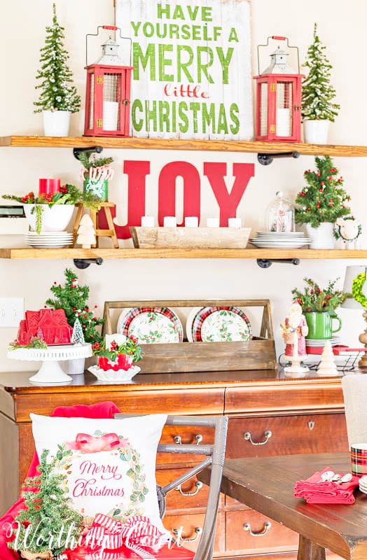 Traditional Christmas decor ideas – 17 classic festive looks