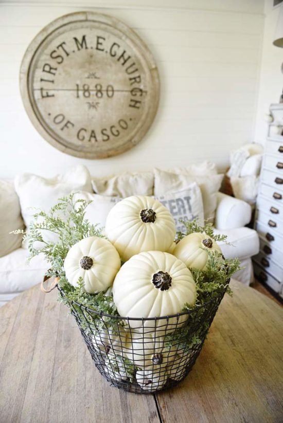 Fall Home Decor Ideas: 25 Ways to Make Your Home Fall Cozy • The Budget ...