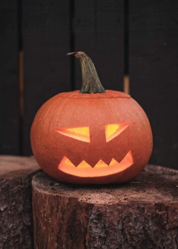 Easy & Scary Jack-O-Lantern Faces Anyone Can Carve! • The Budget Decorator