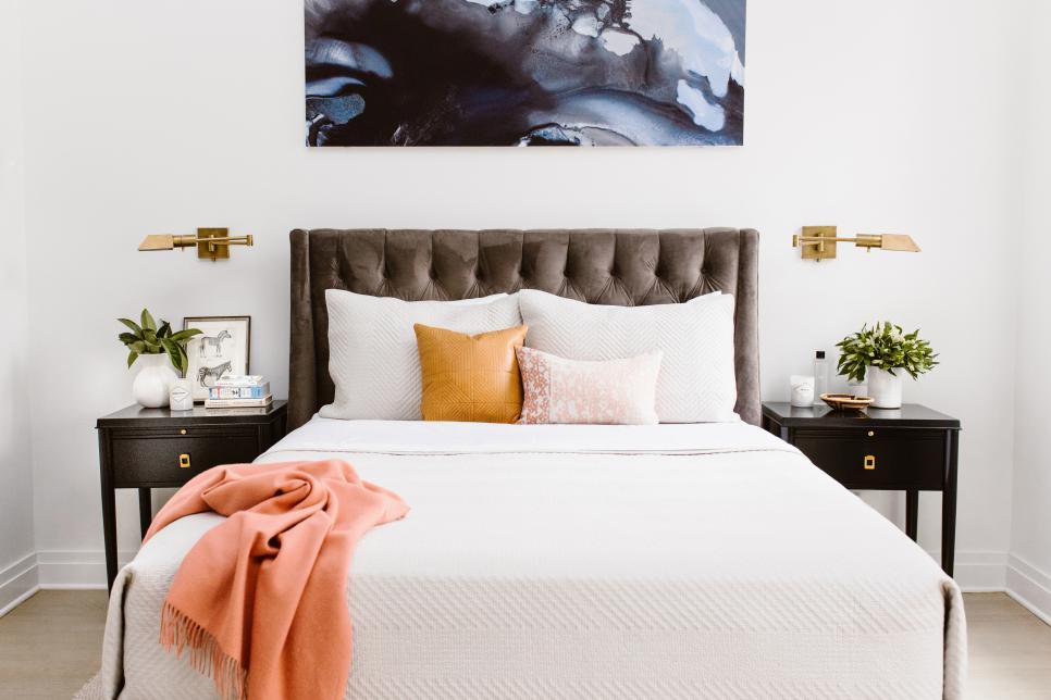 Create the Ultimate Guest Room: Essentials for Comfort and Convenience •  The Budget Decorator